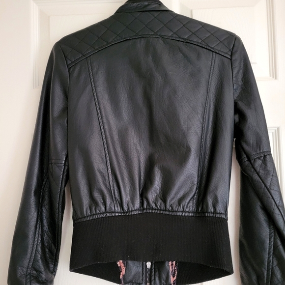 Black Ci Sono Jacket - Picture 2 of 8